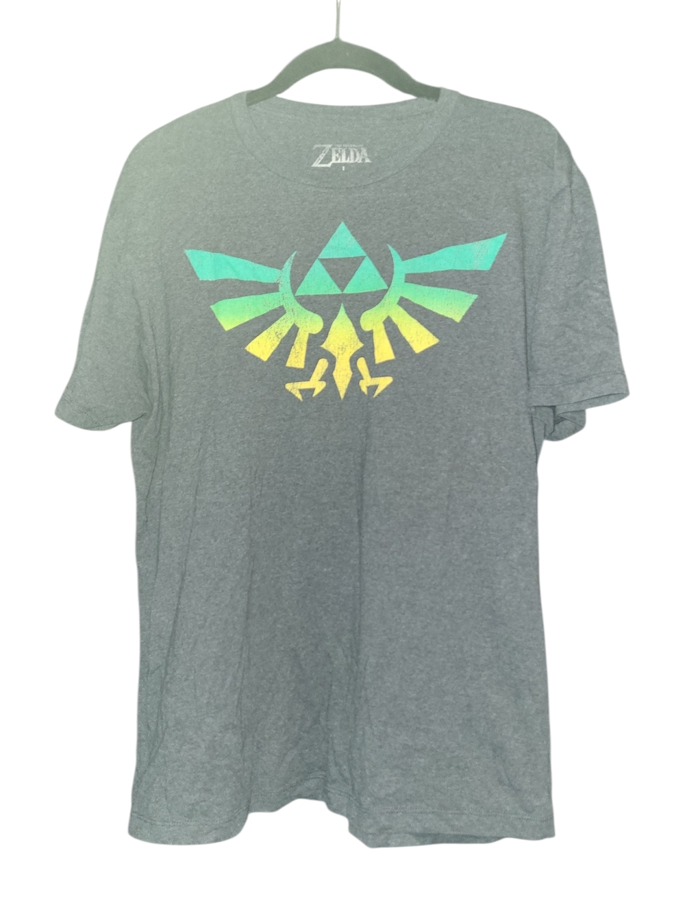The Legend of Zelda Graphic Tee with Teal & Yellow Crest Gray sz L
